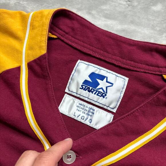 Vintage 1990s cleveland cavaliers button - Picture 2 of 2